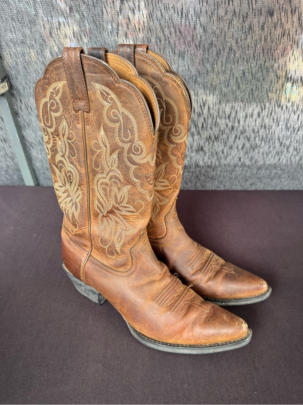Ariat Women’s Cowboy Boots Size 7.5. Brown Leather. 2” Heel. 15” Tall